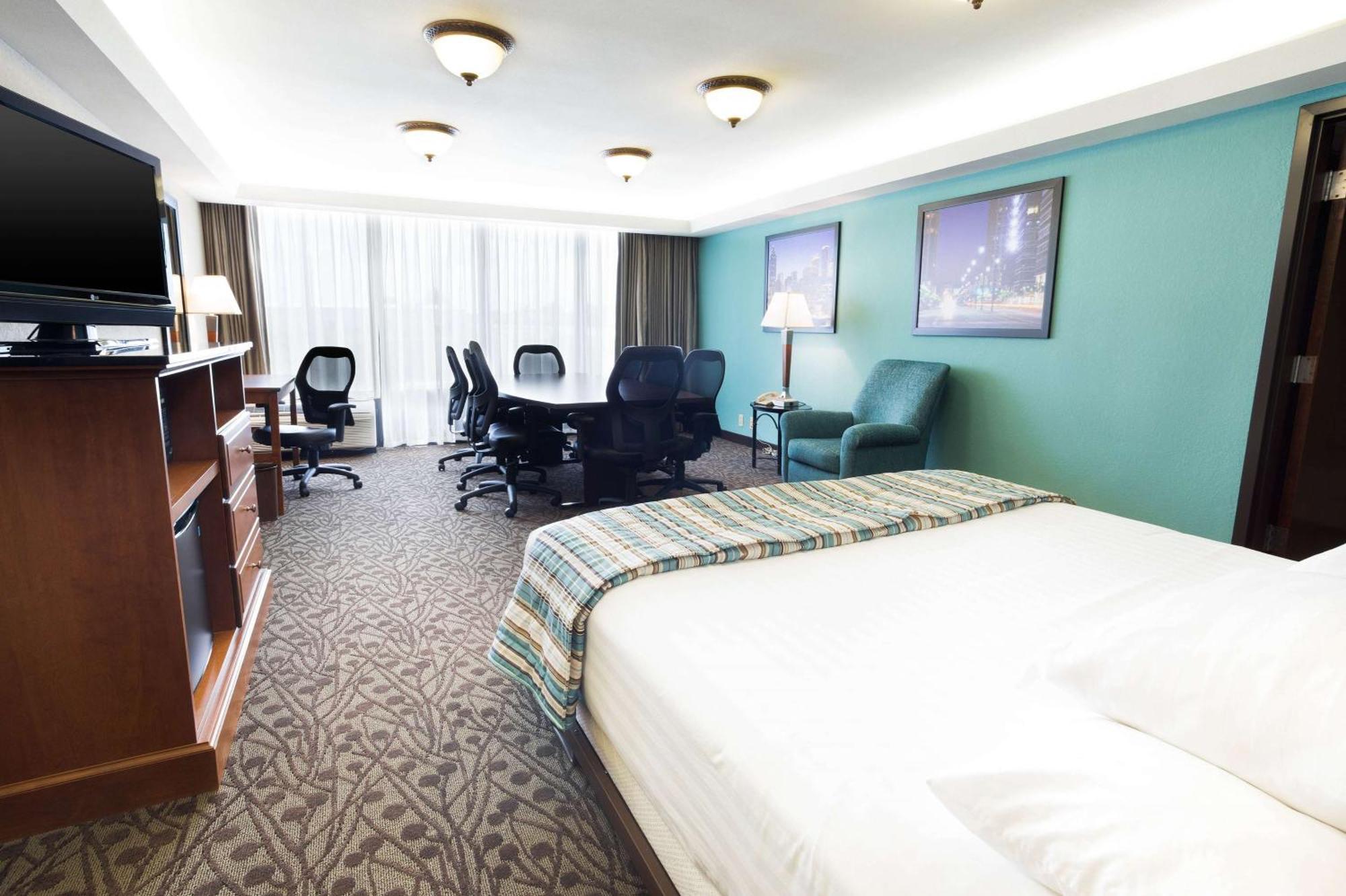 Drury Inn & Suites Atlanta 莫罗 外观 照片